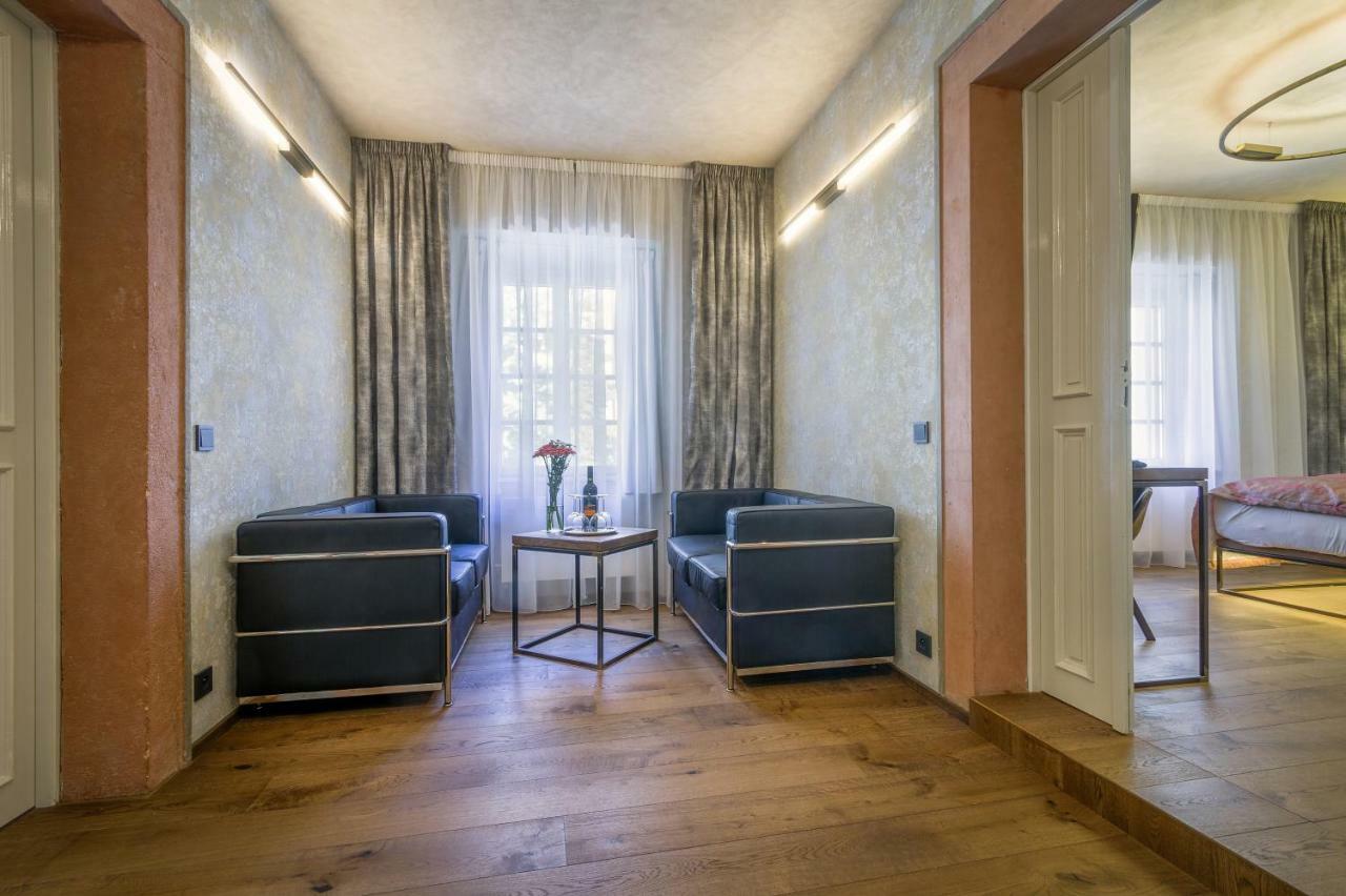 Waldstein 4* Prague